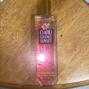 Oahu coconut sunset bath and body works spray